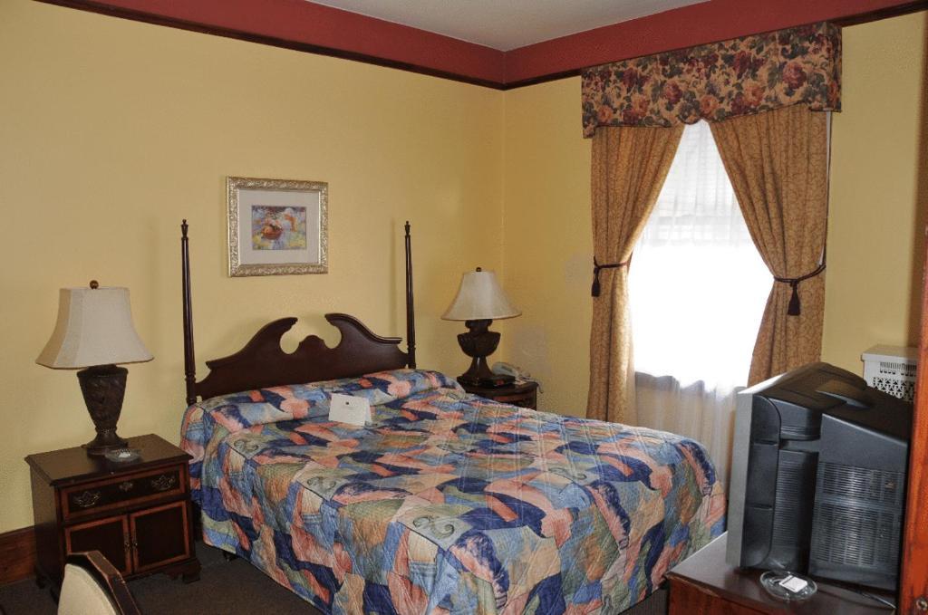 At Lincoln Park Hotel Chicago