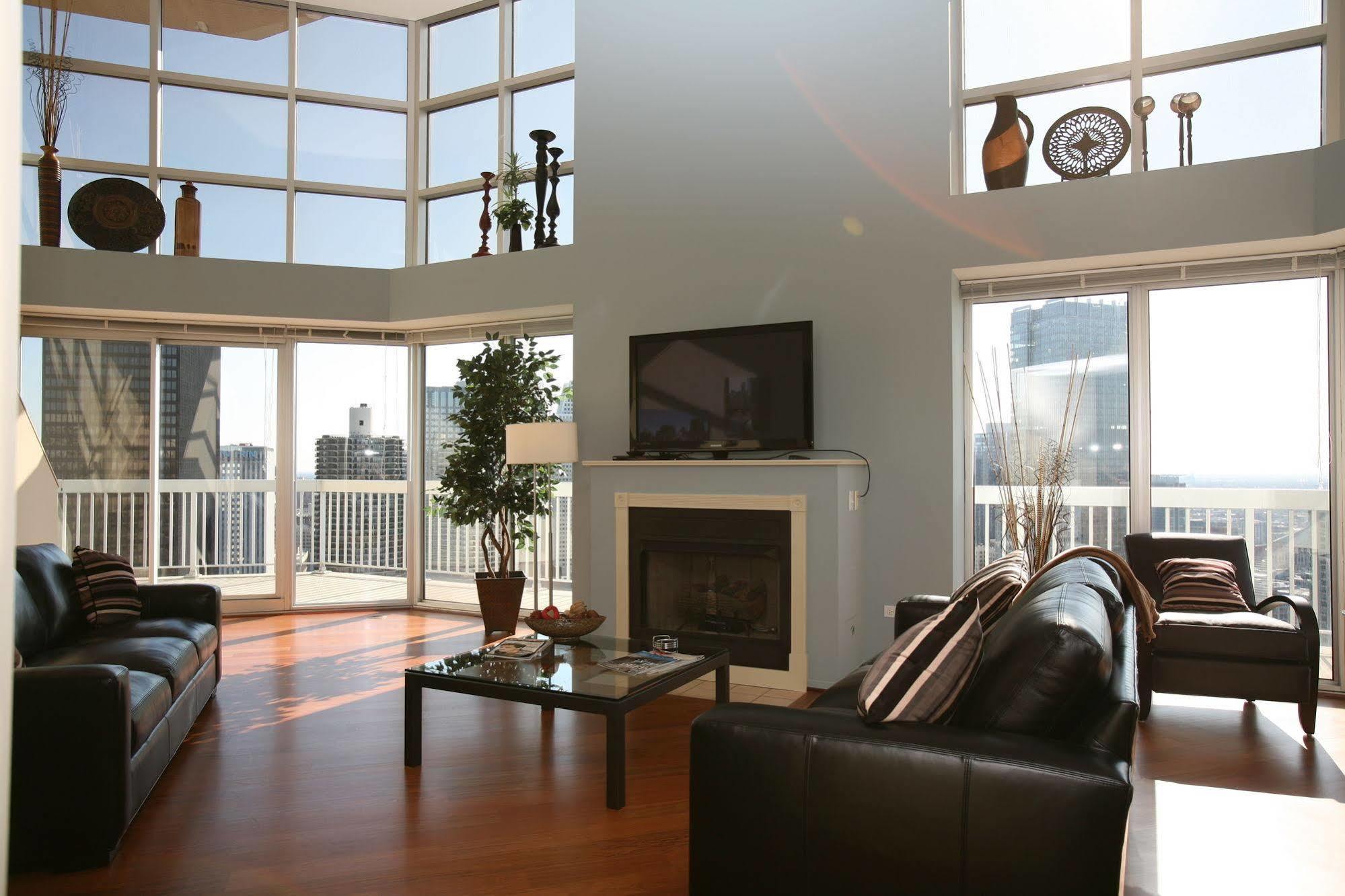 The Penthouse At Grand Plaza Aparthotel