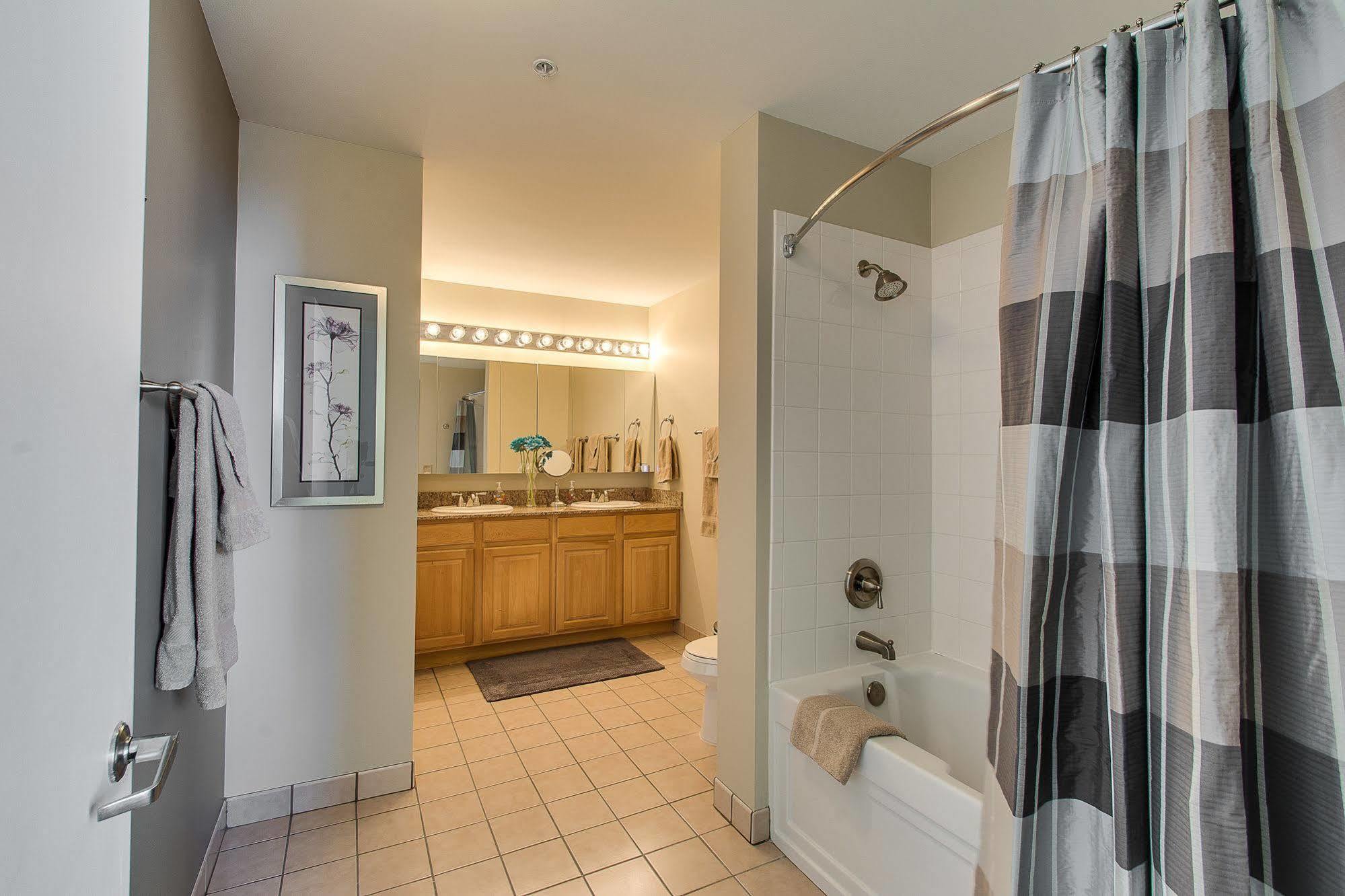 The Penthouse At Grand Plaza