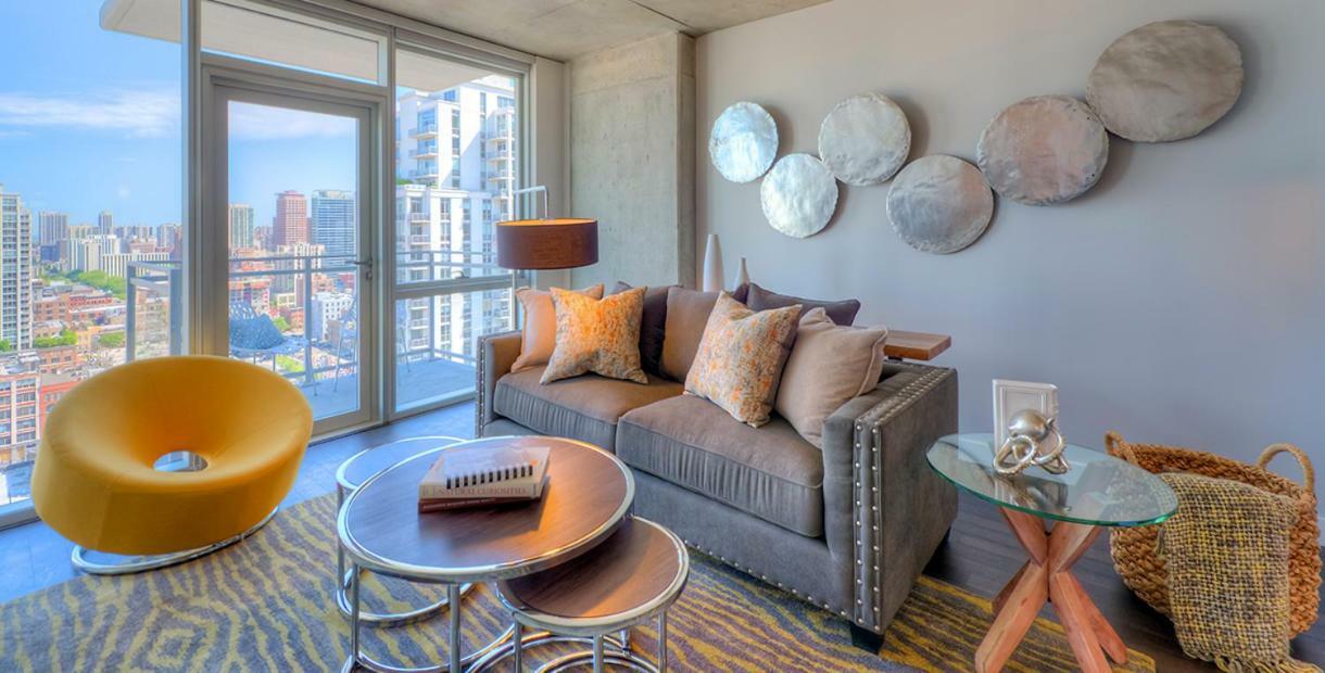 Apartamento Oakwood River North