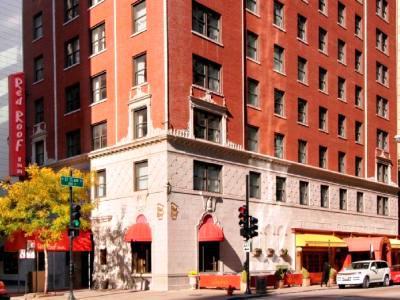Saint Clair - Magnificent Mile