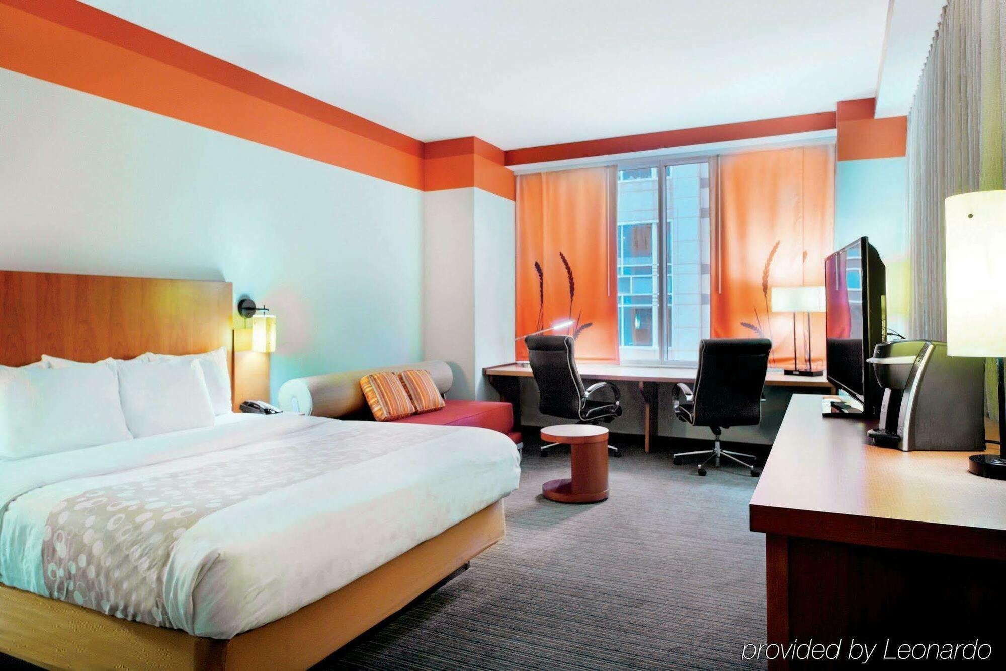 La Quinta Inn & Suites by Wyndham Chicago Downtown 3*