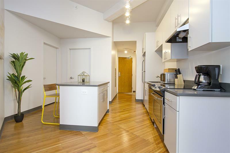 Bold 3br In The Loop By Sonder *