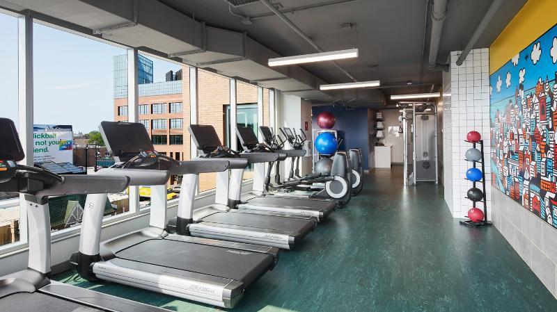 Zachary, Chicago, A Tribute Portfolio Hotel Chicago