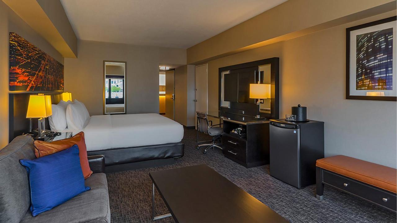 Hotel Mart Plaza River North, An Ihg