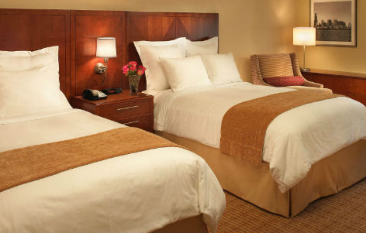 Courtyard By Marriott Downtown/river North Hotel 3*
