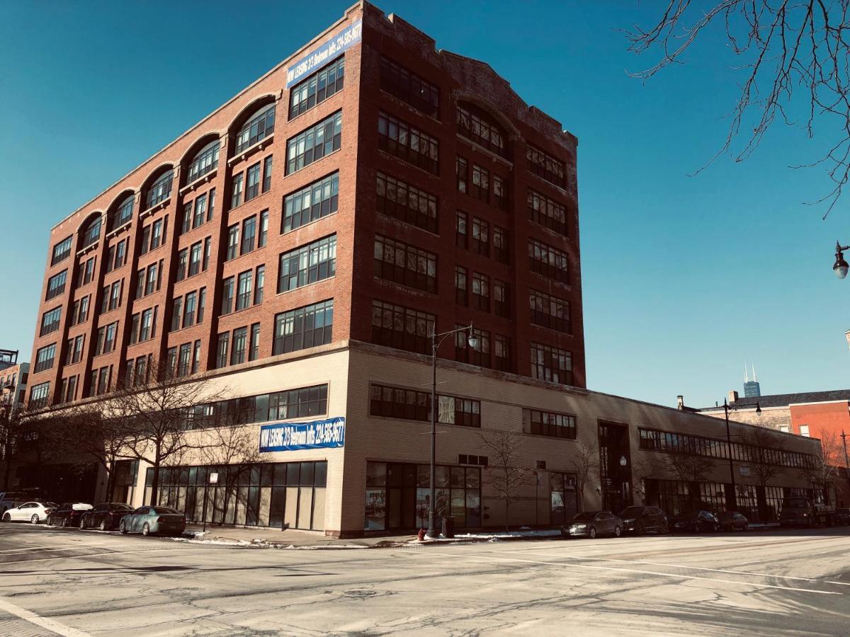 Apartment Ideal 3br Business Or Leisure In Fully Stocked Kitchen & Fast Internet With Optional Parking Near Soldier Field, Grant Park & Mccormick Place *