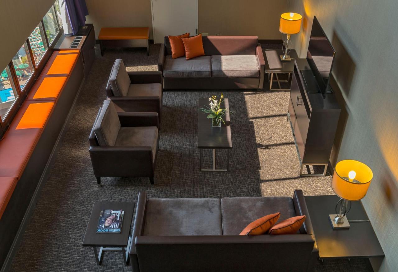 Mart Plaza River North, An Ihg Hotel 4*