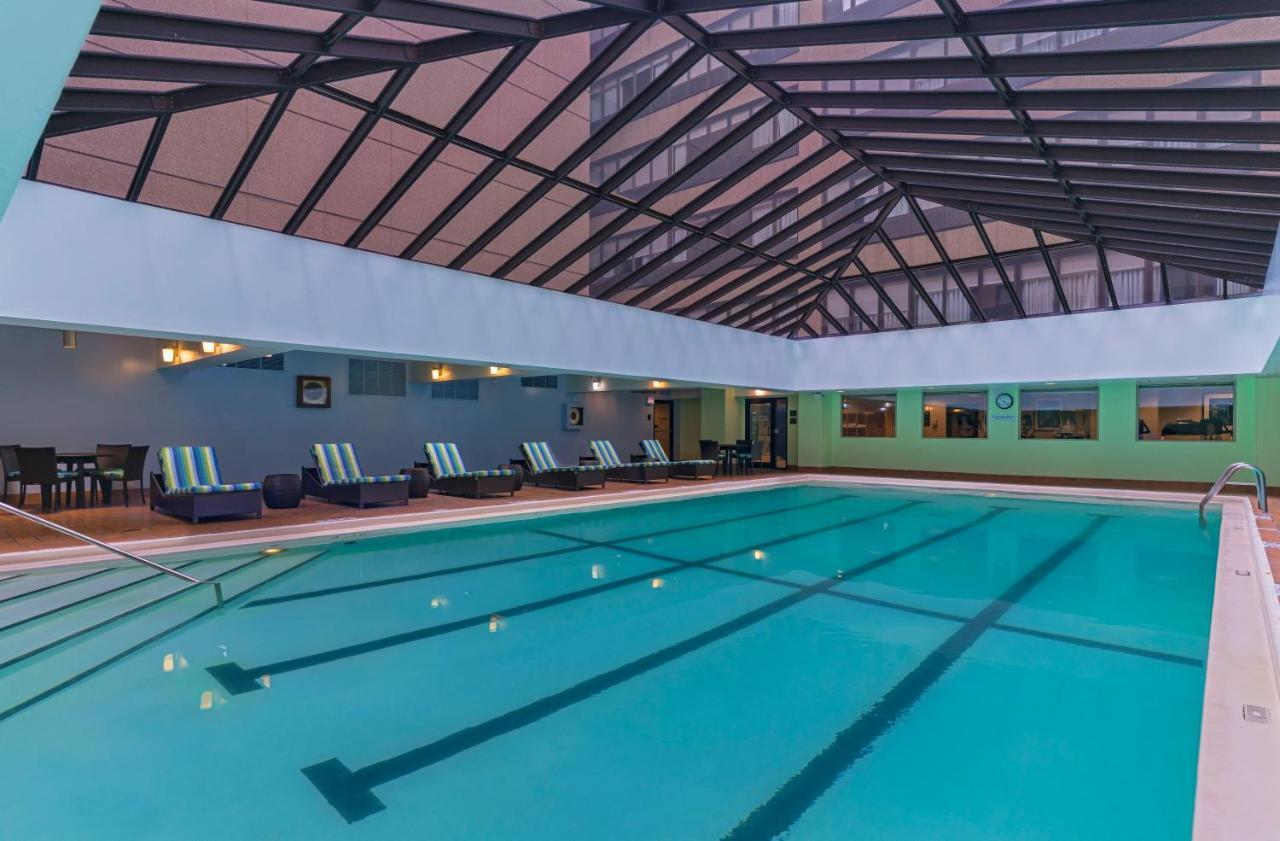 Hotel Mart Plaza River North, An Ihg Chicago