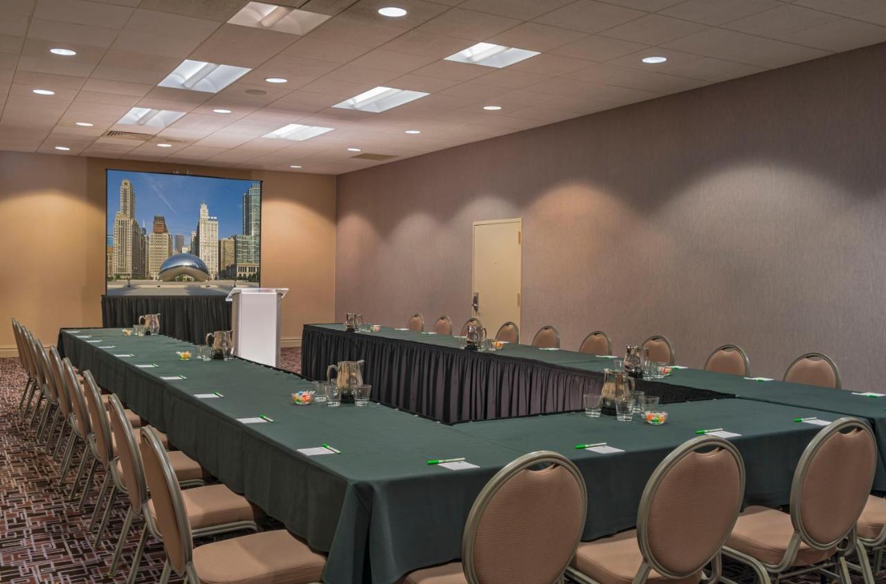 Hotel Mart Plaza River North, An Ihg