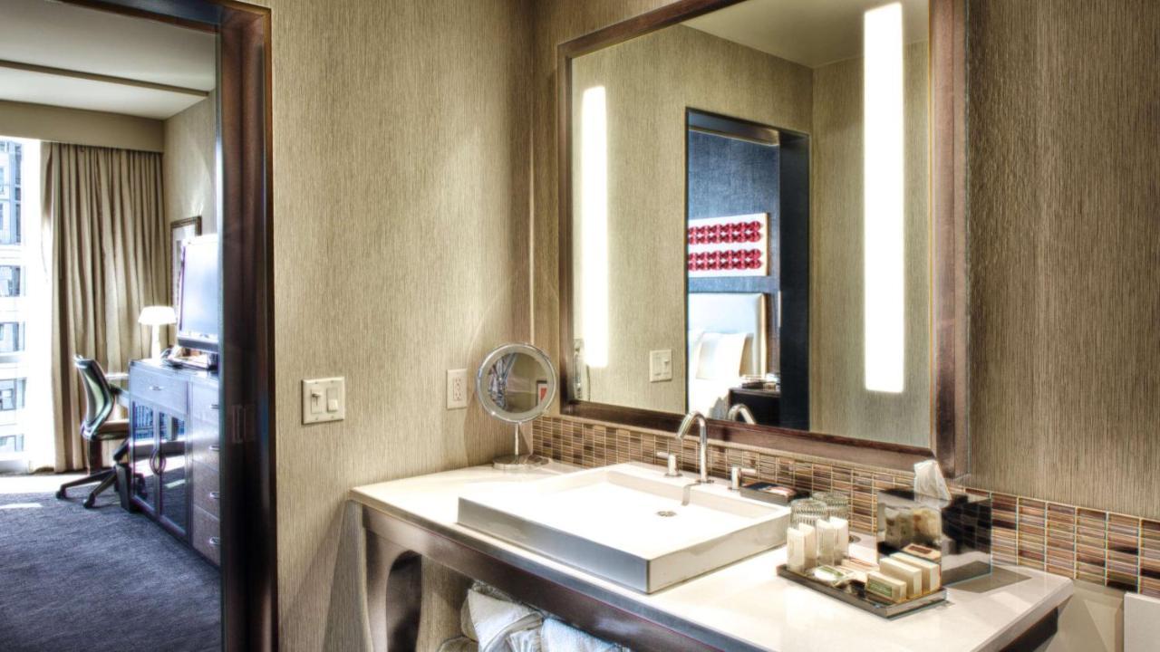 Thewit By Suiteness *