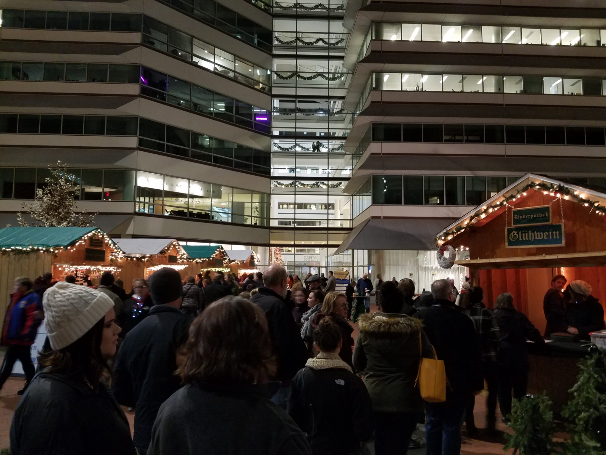 12 of the Most Charming Christmas Markets in the Midwest Chicago