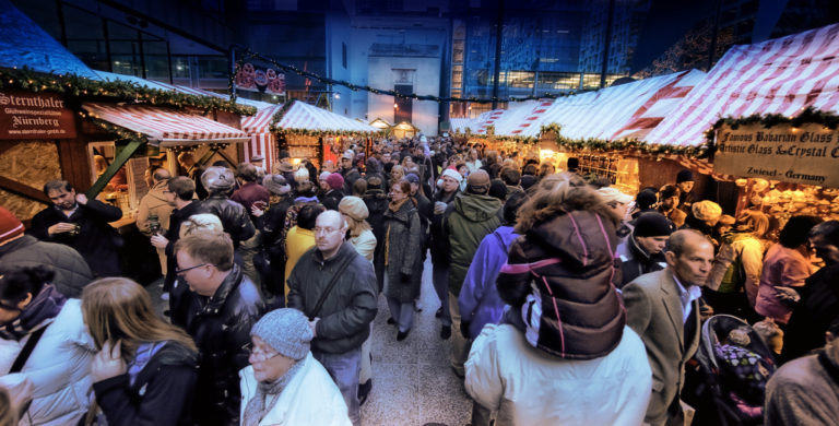 6 Best Places to Shop for Christmas Gifts in Chicago